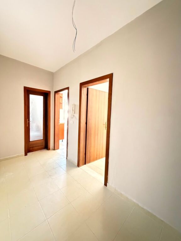SHITET APARTAMENT 1+1 – KOMPLEKSI FRESKIA, GOLEM