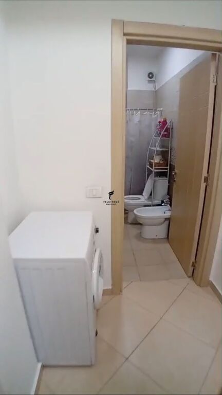 APARTAMENT ME QERA 2+1 RRUGA E KAVAJES 55.000 LEKE FH-87465