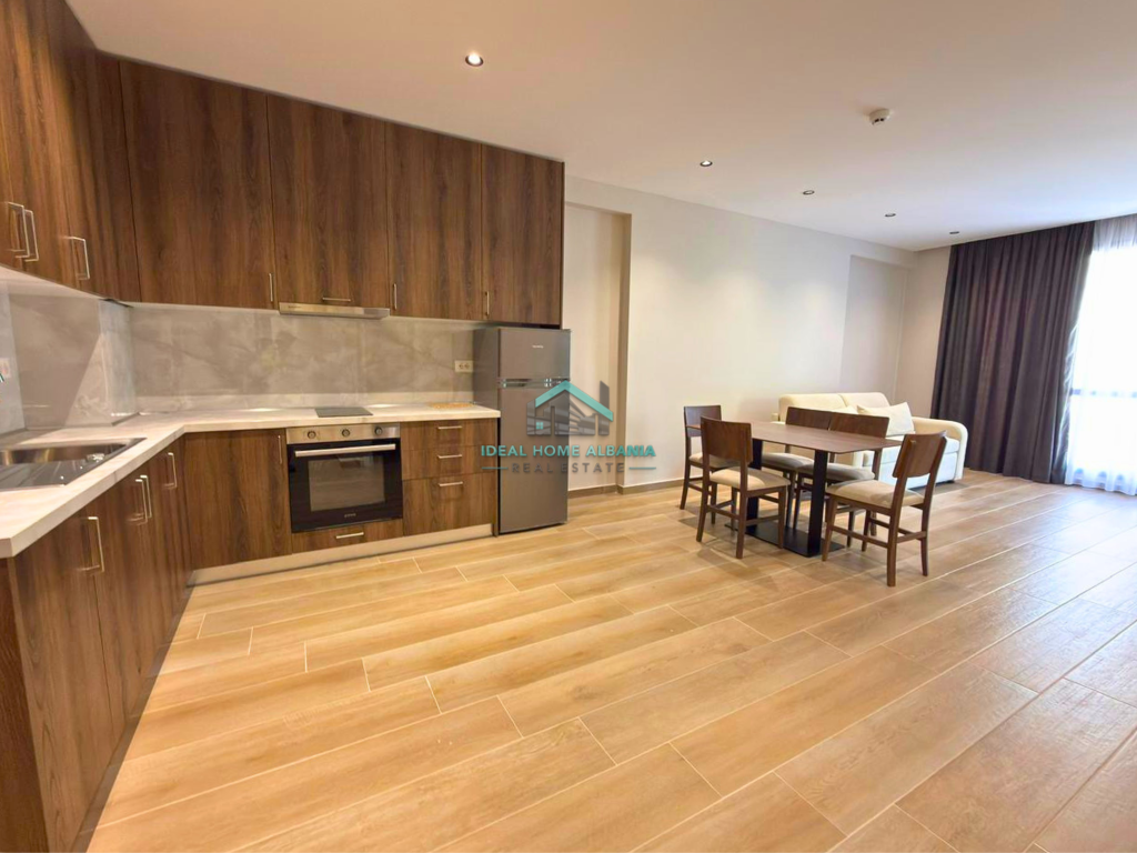Apartament 1+1 me qira afatgjatë – Lungomare, Vlorë