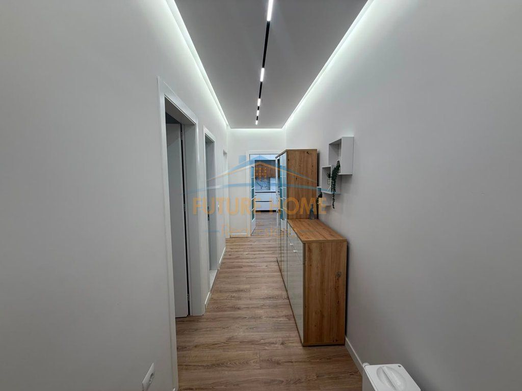 Shitet, Apartament 2+1+2, Rezidenca Erli, Tiranë.