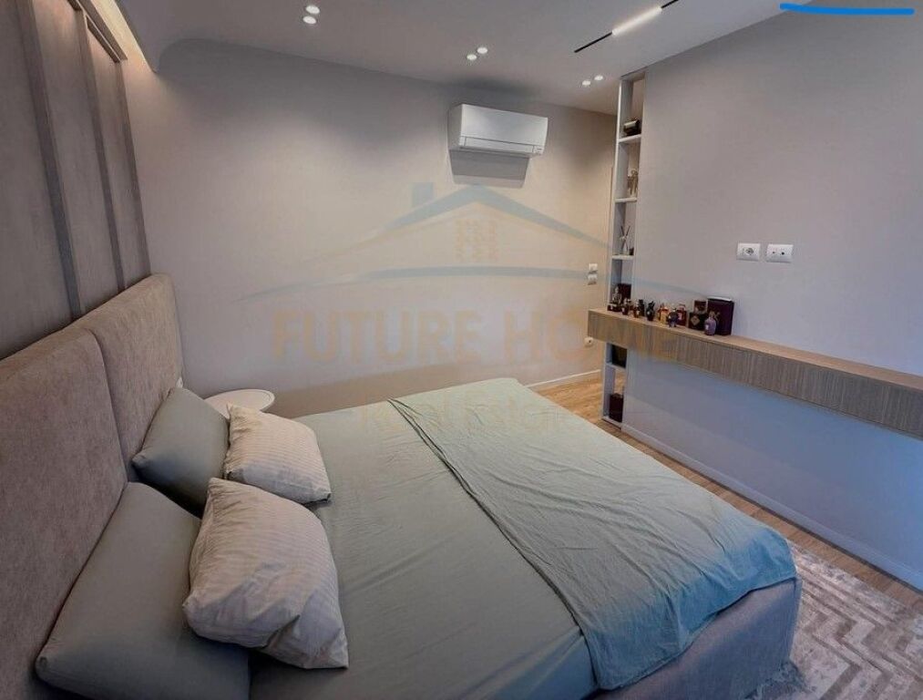 Shitet, Apartament 2+1+ Post Parkimi, Residenca "Oasis", Unaza e Re