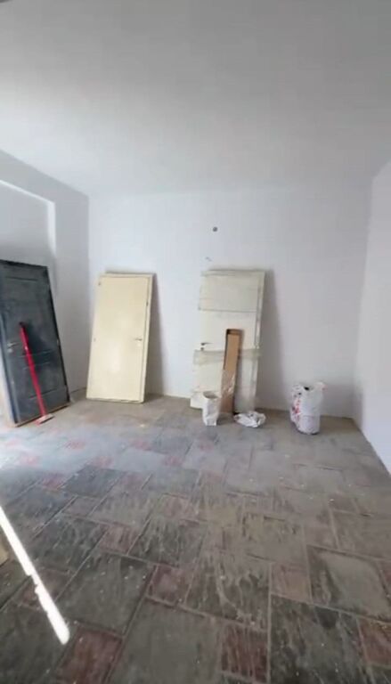 Sale | Magazinë | Xhamlliku | 60000 €