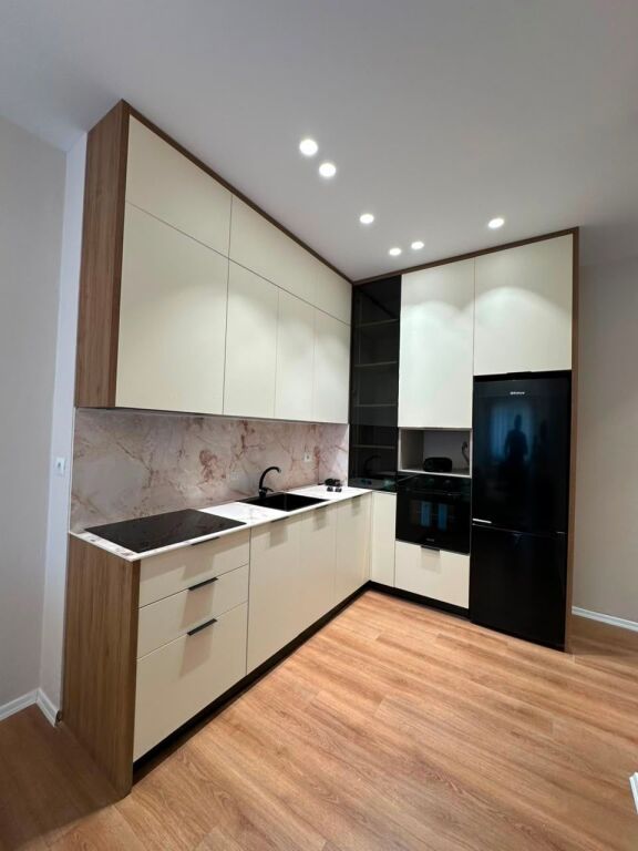 Apartament 1+1 per shitje, Rezidenca Henke, Spitali Amerikan 3
