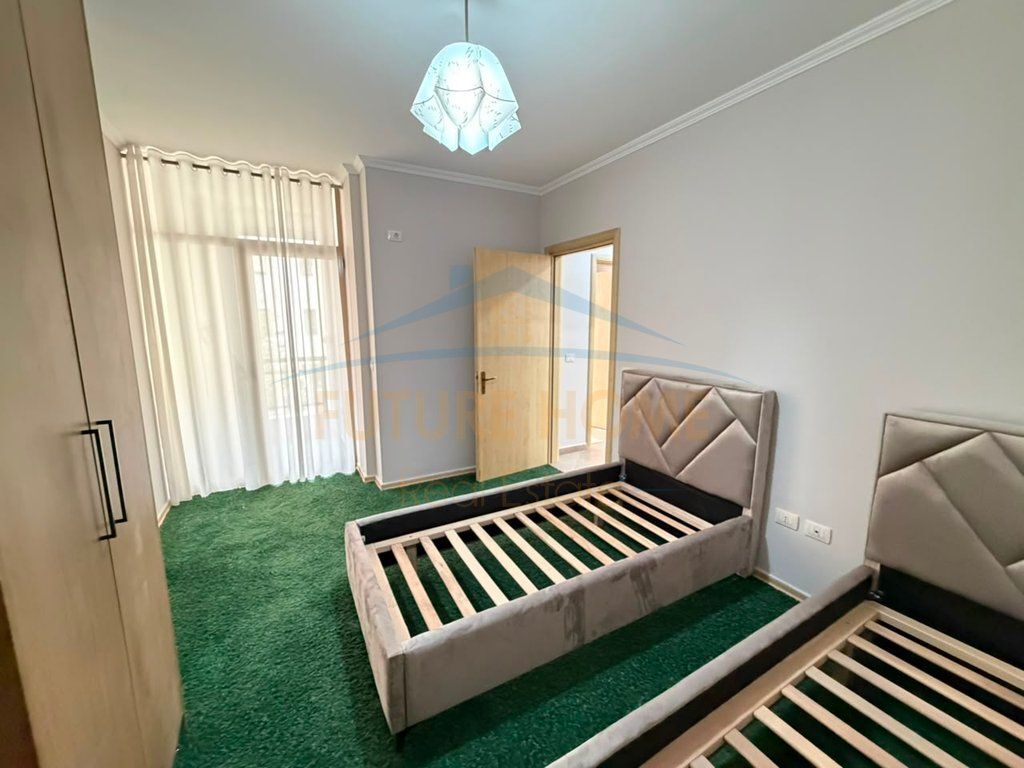 Shitet, Apartament 2+1+2, Yzberisht . Capital72652