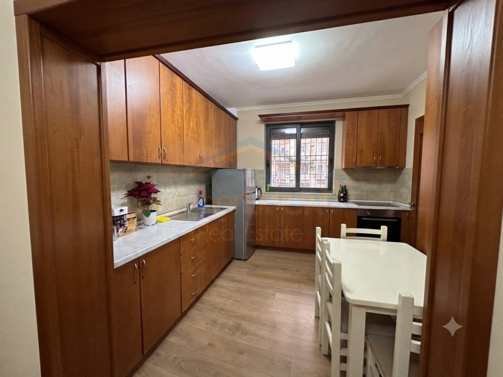 Affitto, Appartamento 2+1, Oxhaku, Tirana