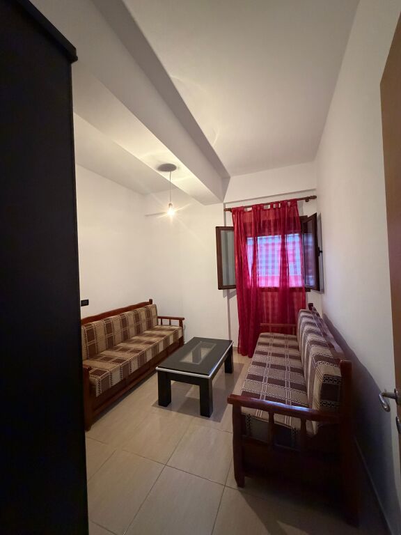 Appartamento 1+1 in affitto - Yzberisht - Tirana