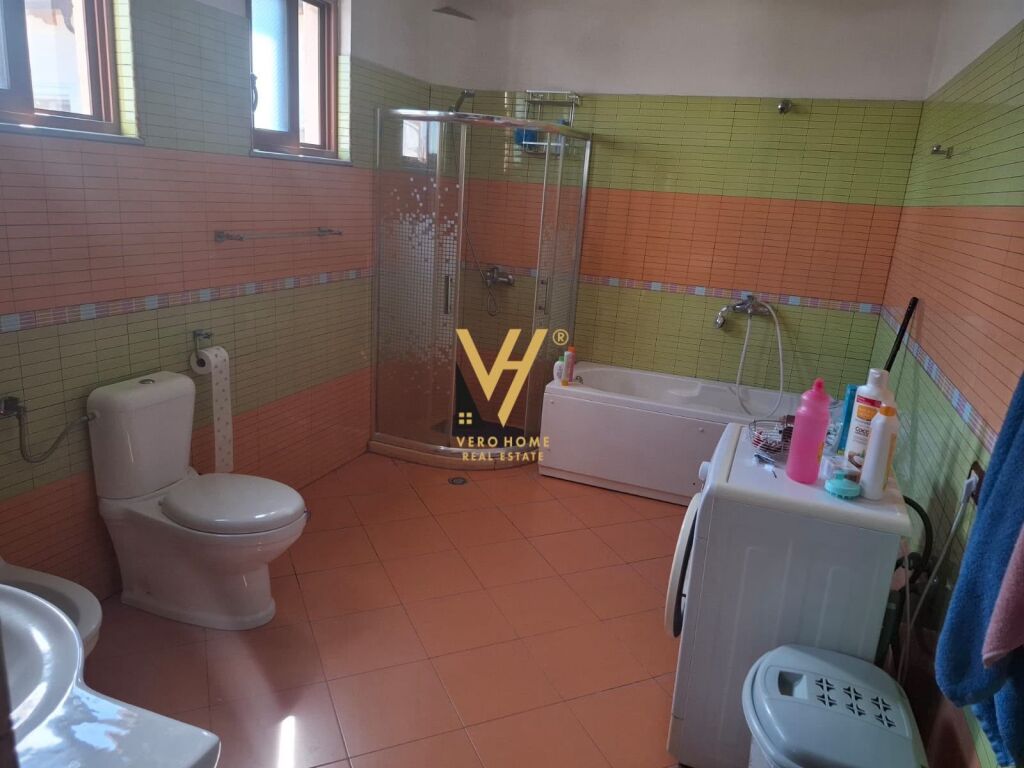 SHITET VILE TRE KATESHE NE FUSHE MEZEZ 37.000.000 LEKE