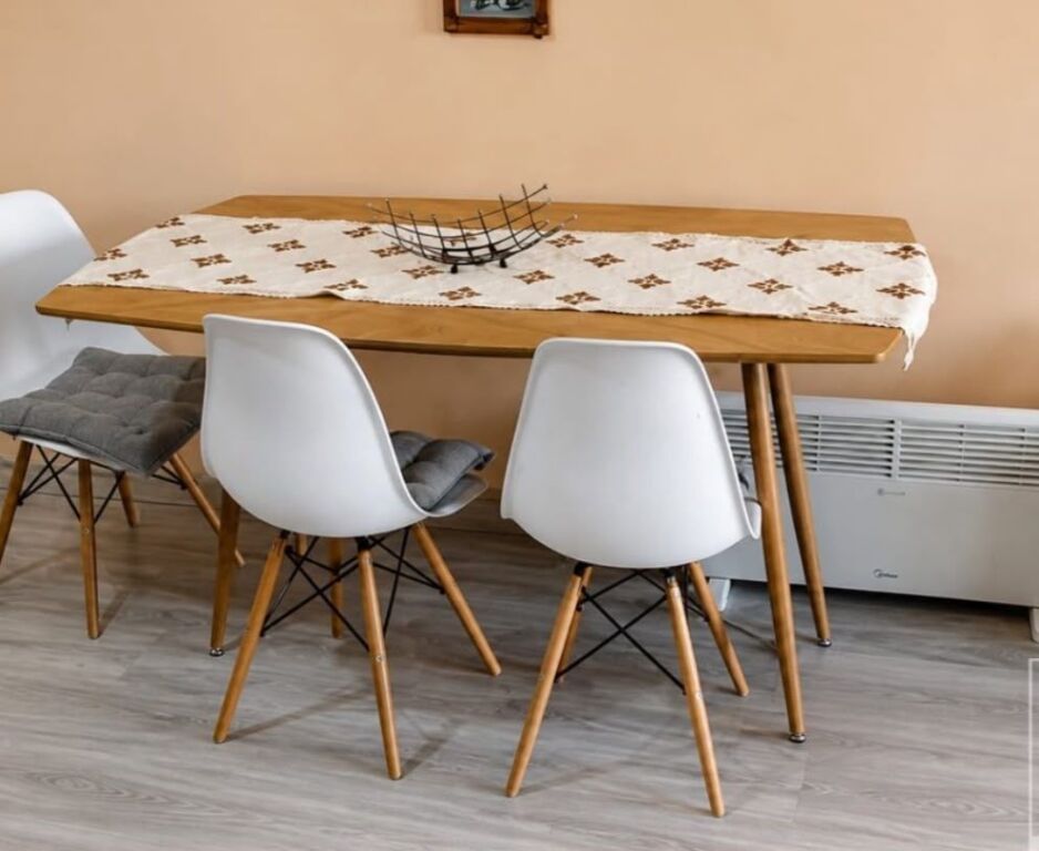 Jepet Me Qera Apartament 2+1+1 Ballkon