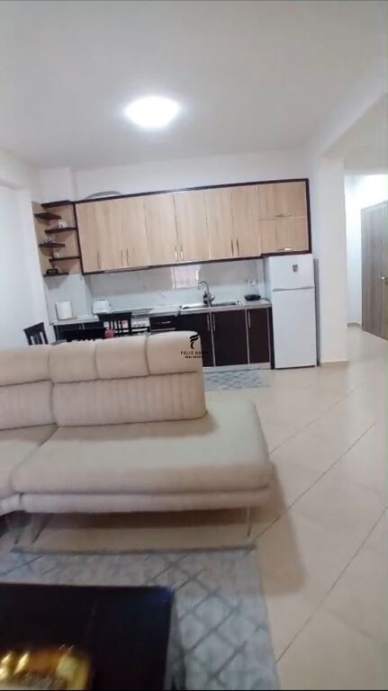 APARTAMENT ME QERA 2+1 RRUGA E KAVAJES 55.000 LEKE FH-87465