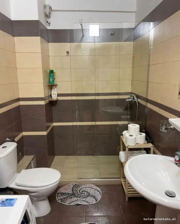 Apartament Me Qera 1+1 Tek Rruga E Barrikadave (ID B2101853) Tirane
