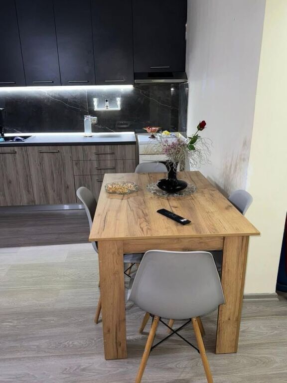 Appartamento 1+1+1 con Balcone in Affitto