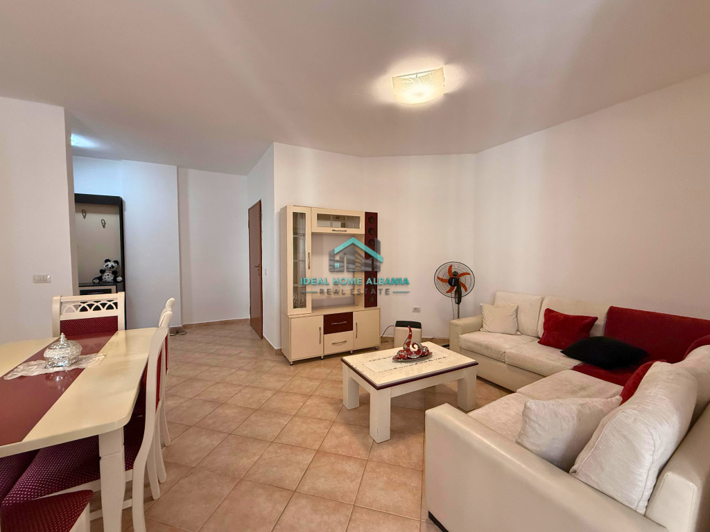 Vendesi in vendita Appartamento 2+1+2 – Lungomare, Vlorë