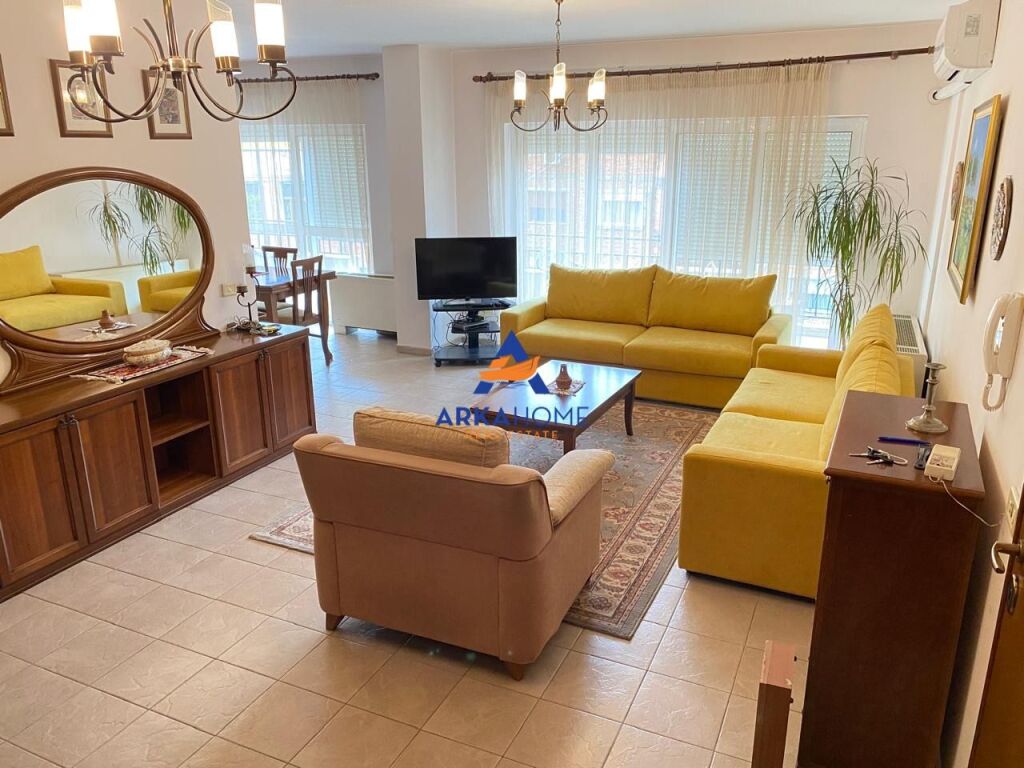 APPARTAMENTO DUPLEX 3+1 IN AFFITTO IN " VIA ELBASAN" 1,450 €