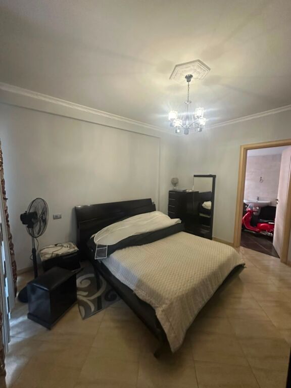 Shitet apartament 2+1+2 ne Kinostudio