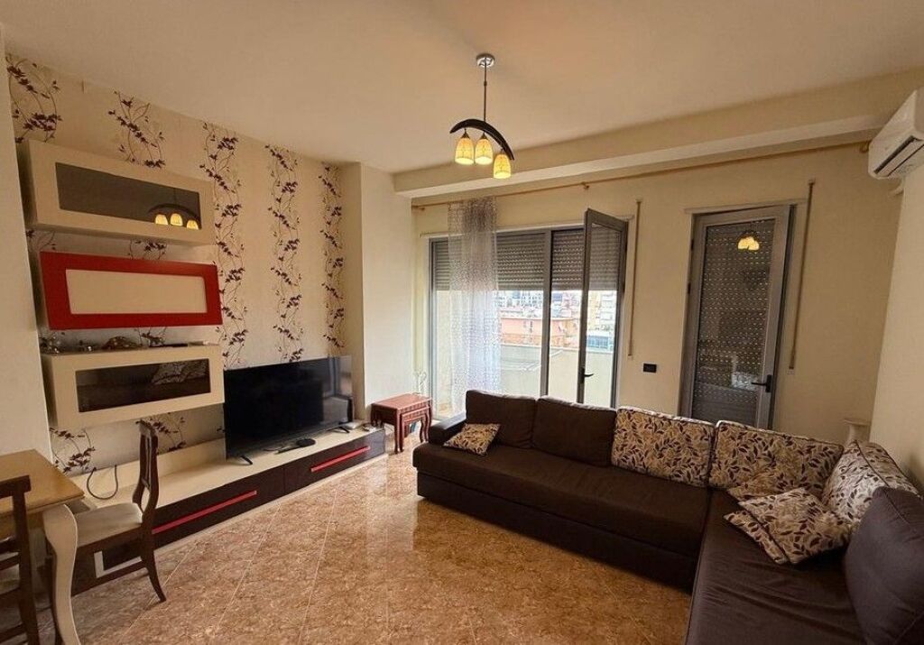 Apartment 1+1 For Rent in Pazari i Ri, Sheshi Avni Rustemi, 600 € /Month