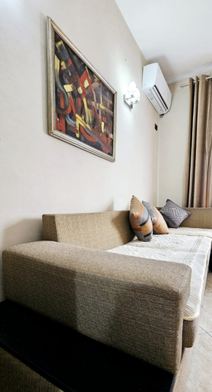 Qera | Apartament 1 + 1 | Rruga e Kavajës | 600 €/muaj