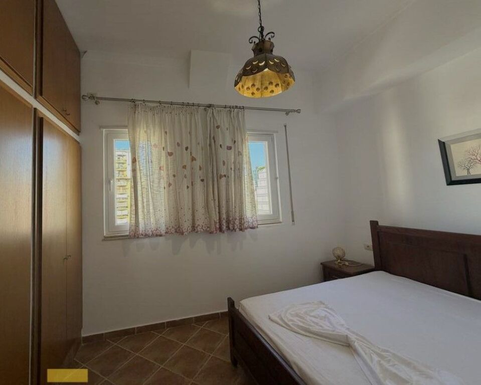 Qera, Apartament 1+1, Blloku i Ambasadave, Tirane  60,000 Lekë