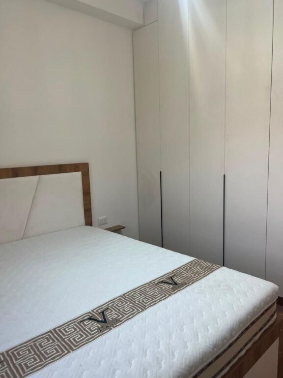 **JEPET ME QIRA APARTAMENT 1+1 – PASKUQAN**