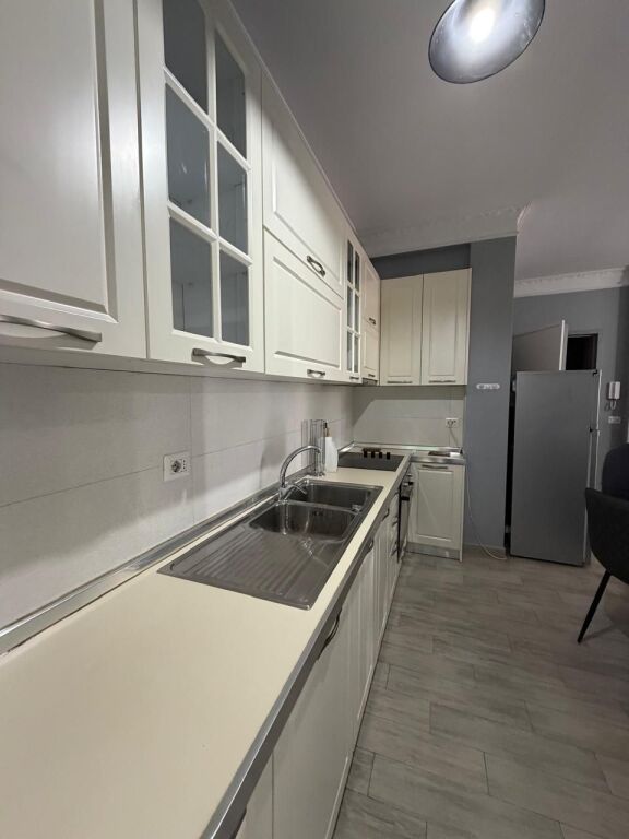 Affitto | Apartament 1 + 1 | Spitali Amerikan 2 | 550 €/mese