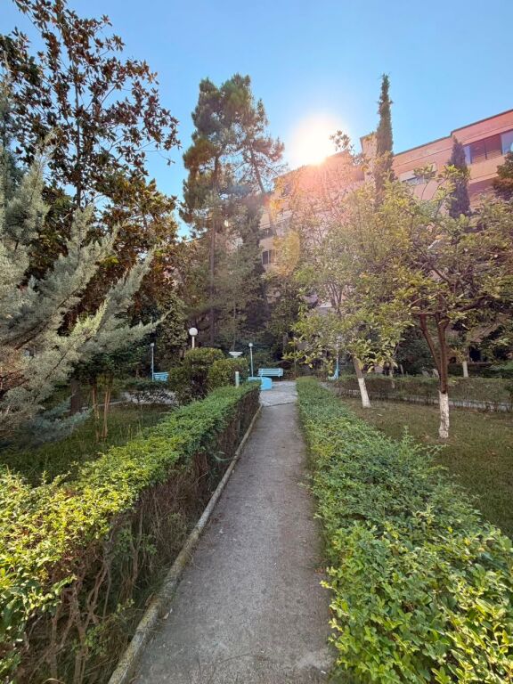 SHITET APARTAMENT 1+1 – KOMPLEKSI FRESKIA, GOLEM