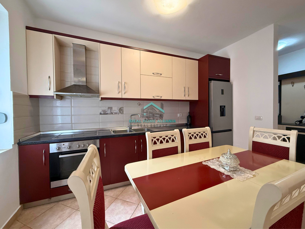 Vendesi in vendita Appartamento 2+1+2 – Lungomare, Vlorë