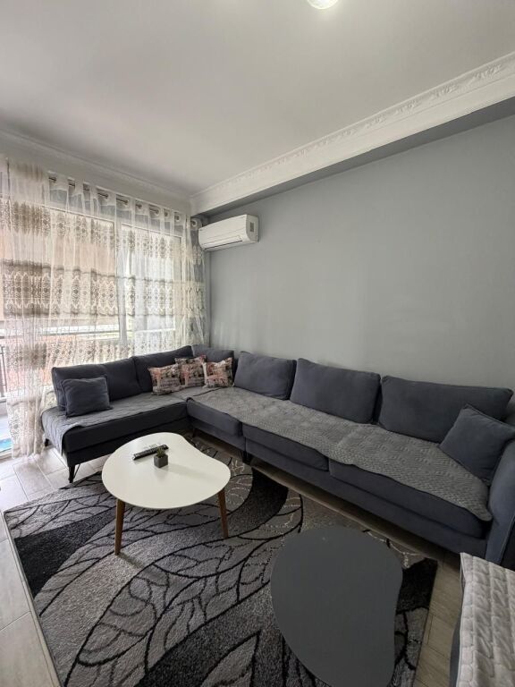 Affitto | Apartament 1 + 1 | Spitali Amerikan 2 | 550 €/mese