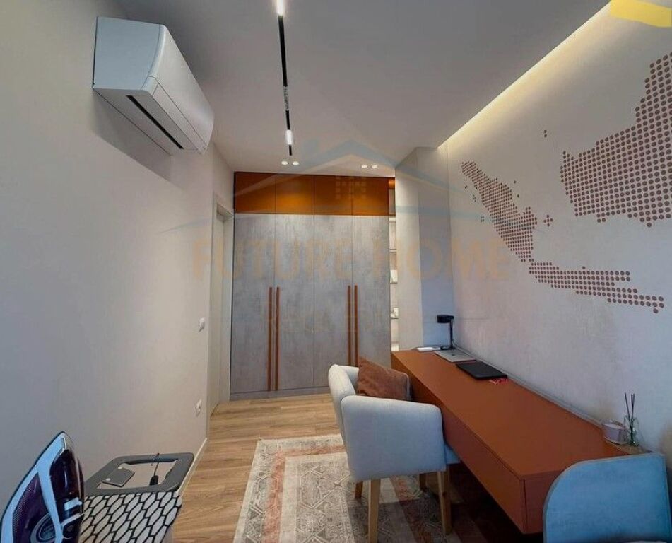 Shitet, Apartament 2+1+ Post Parkimi, Residenca "Oasis", Unaza e Re
