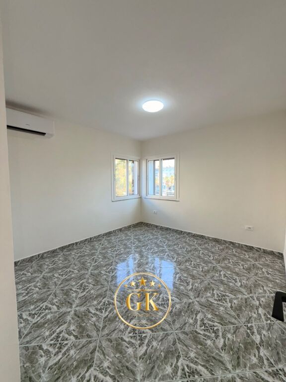 BUSINESS ENVIRONMENT 2+1 FOR RENT DURRES TRAIN STATION