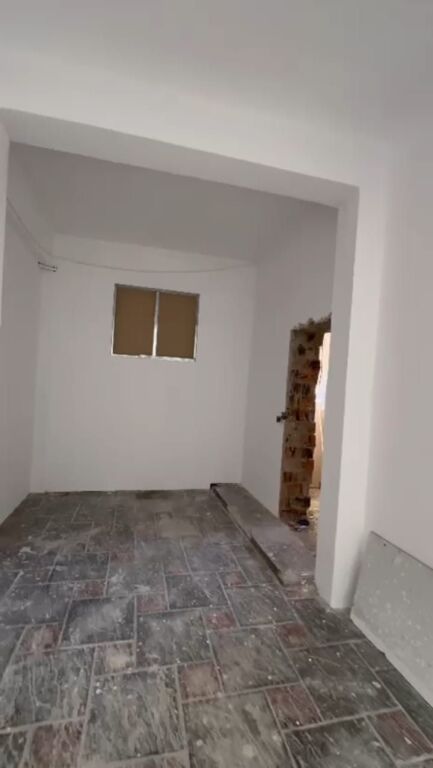 Sale | Magazinë | Xhamlliku | 60000 €