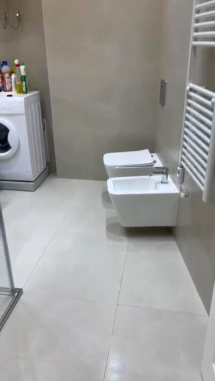 Jepet me qera Ambient Biznesi 1+1 pranë Air Albania, Rruga Dervish Hima    ID 5310