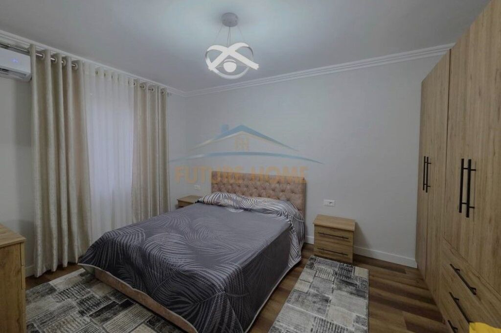 Qera,Apartament 2+1, Qender