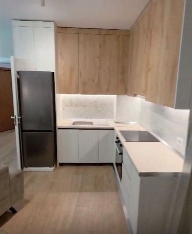 Apartament 1+1 per shitje pas Globe