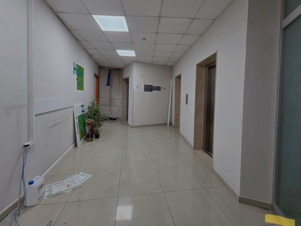 Affitto, Ufficio, Selvia, Tirana. 1.500 €