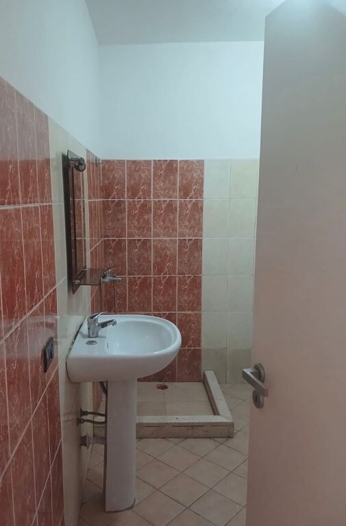 Apartament me qera 1+1 Fresk