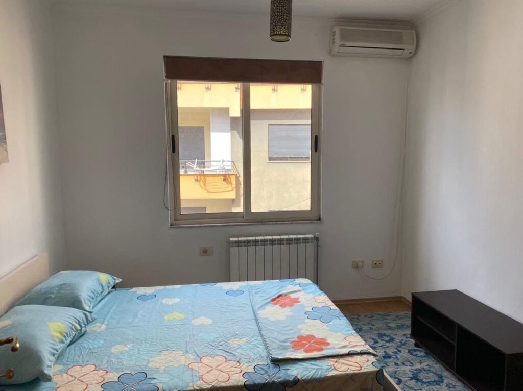 Jepet me qira 2+1 Liqeni i Thate Prane Raddison 600€