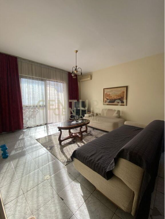 Apartament 2+1+2 në shitje pranë Medresesë, Tiranë
