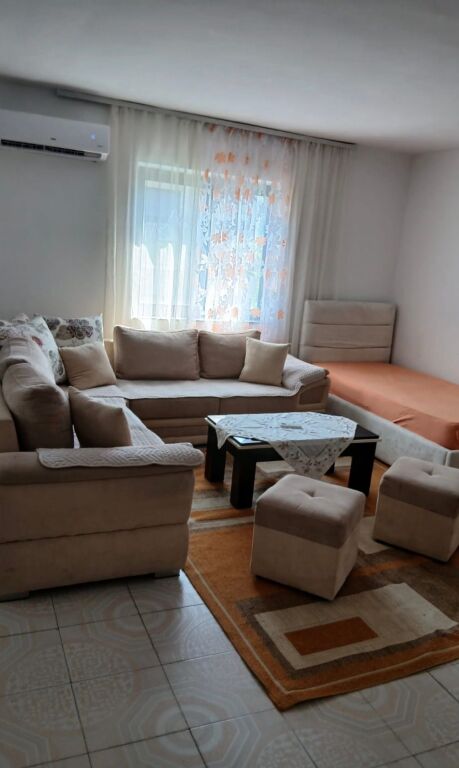Apartament me qera 1+1 Vasil Shanto