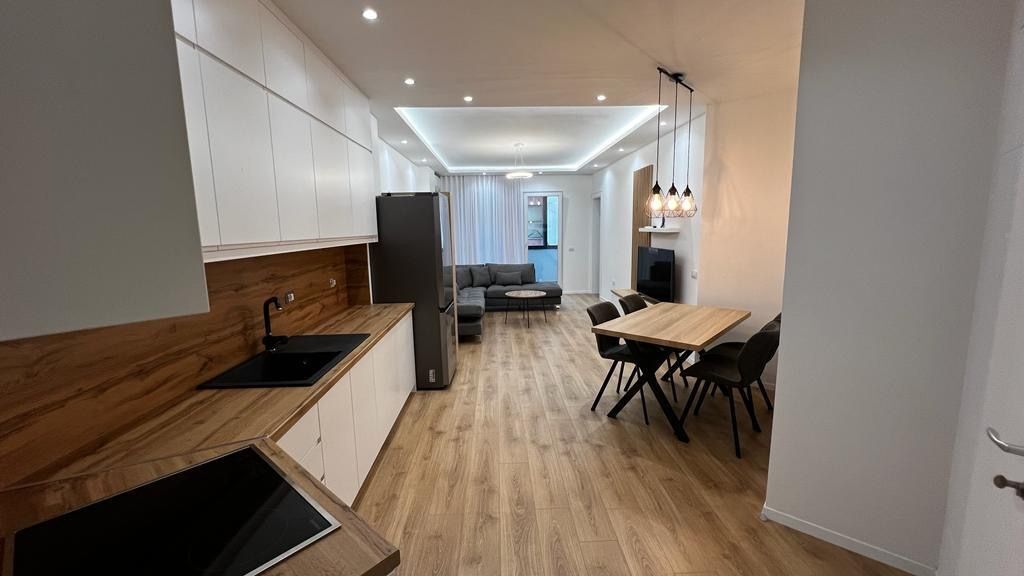Apartament 1+1 + Parking tek Xhamia e Tabakeve