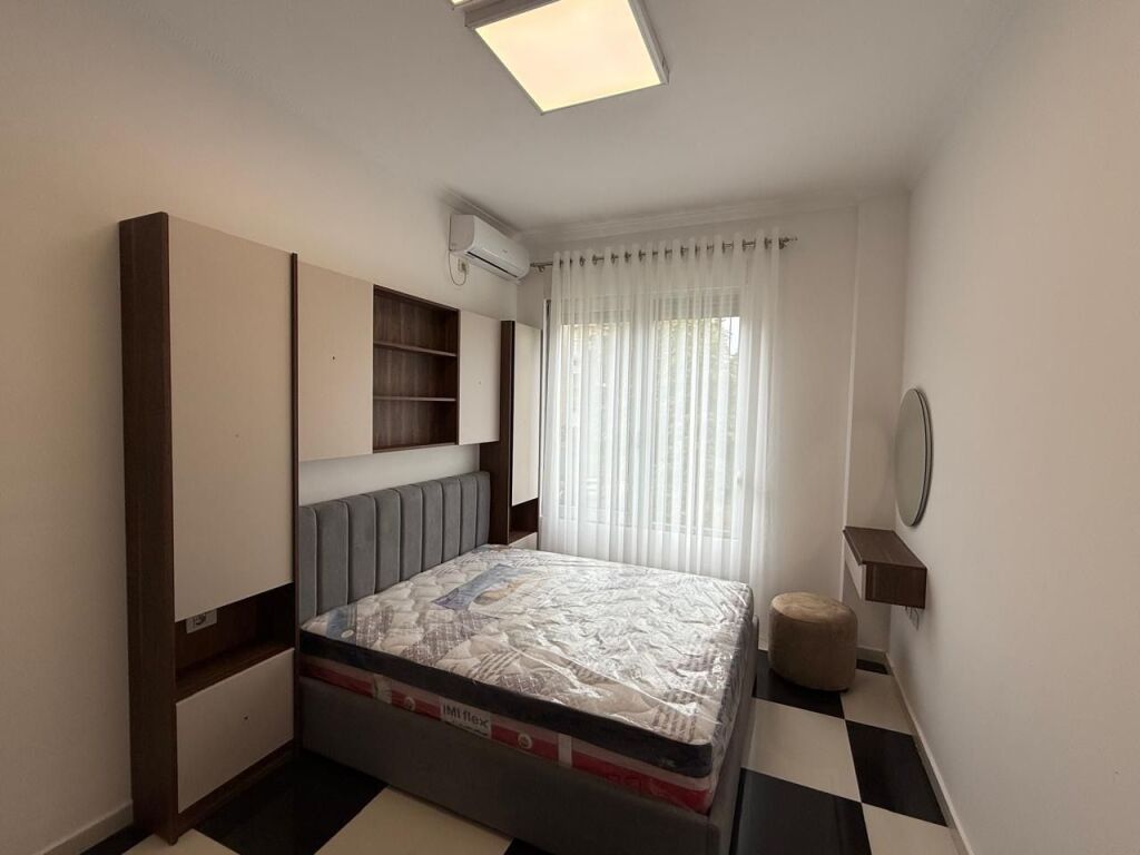 Jepet me qira 1+1 Xhanfize Keko UET 600 mije leke