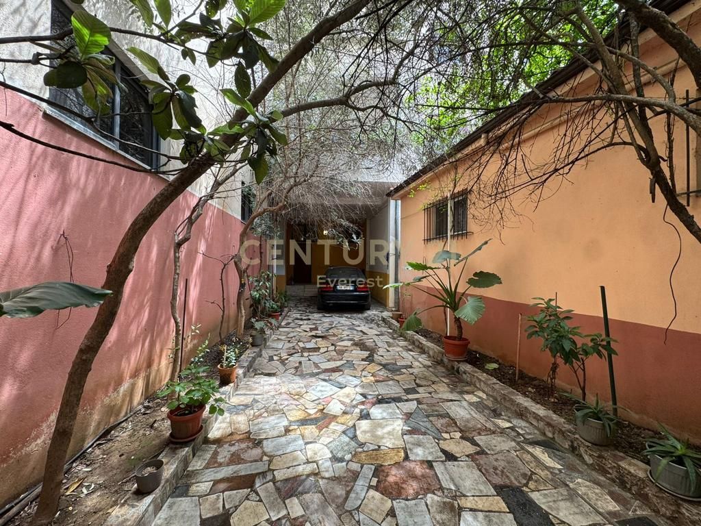 RENT APARTMENT 1+1 INSIDE THE SMALL RING
