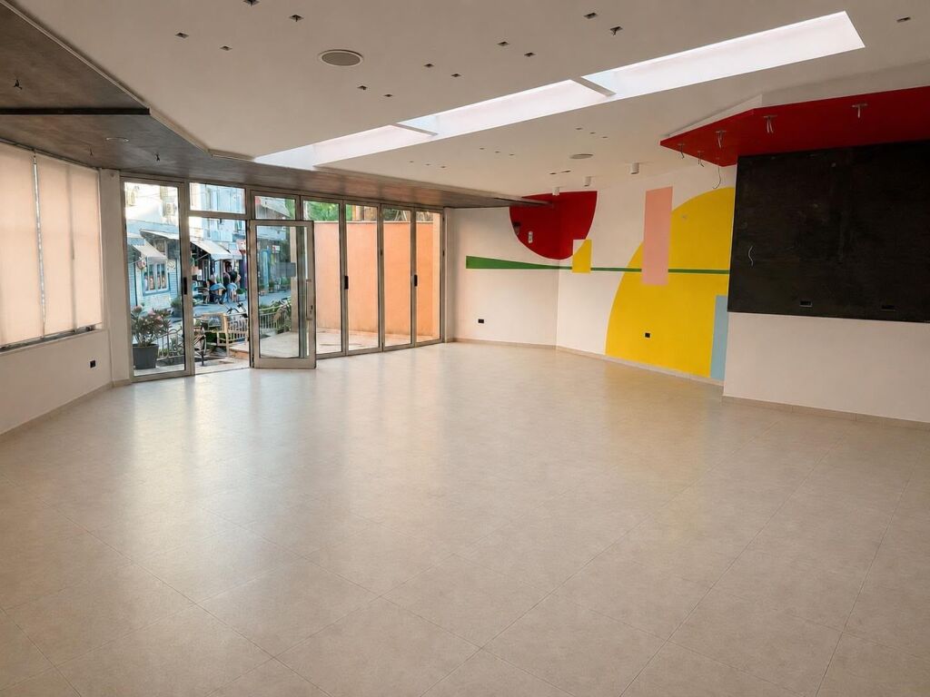 spazio in affitto a Tirana 200 m2 open space
