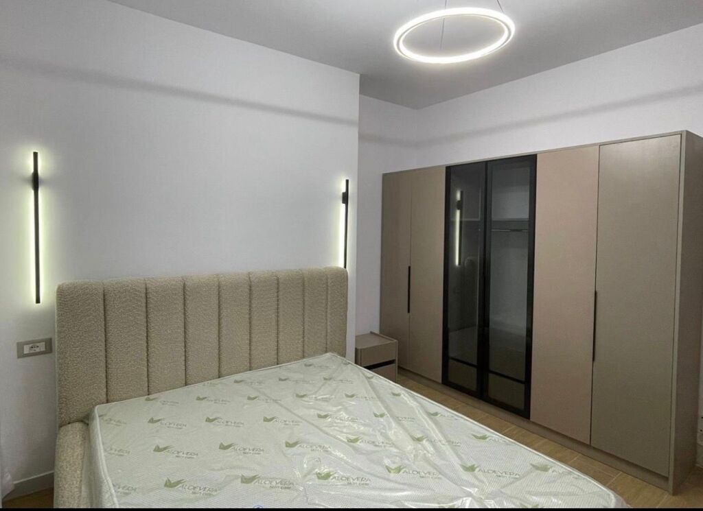 Jepet me qira apartament 2+1 në Fresk!