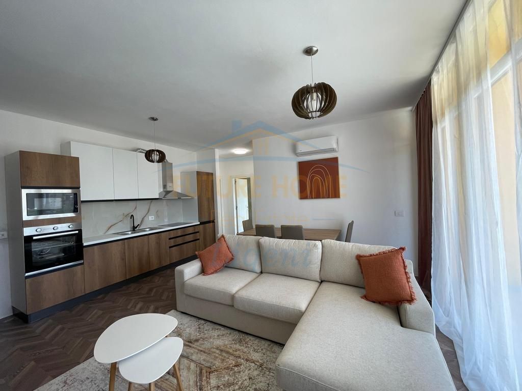 Disponiamo di un appartamento 2+1 in affitto nella zona della Stazione Ferroviaria, Bermon SHPK.