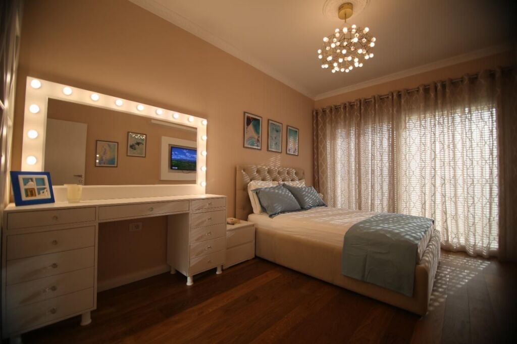 Sea View apartment for long term rent Garage  lungomare Vlore