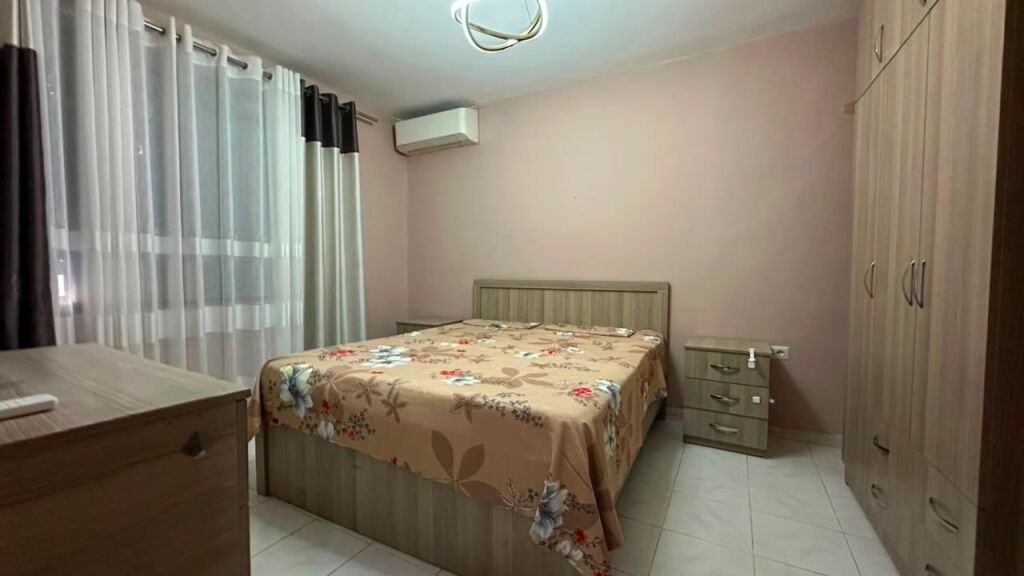 Jepet 2+1 me Qira prane ISH .RESTORANT DURRESIT