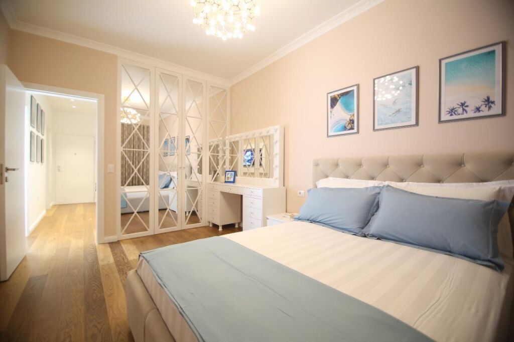 Sea View apartment for long term rent Garage  lungomare Vlore