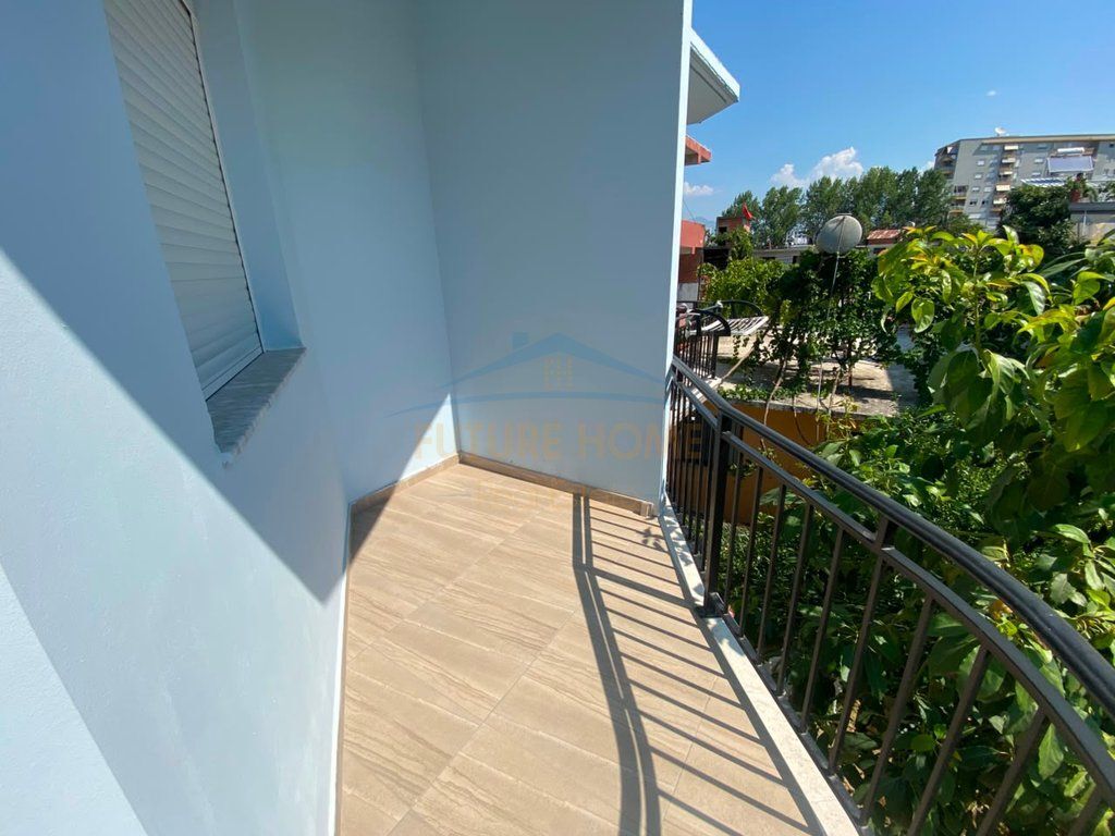 Disponojme Apartament 1+1,për Qera prane Bar Artistit.