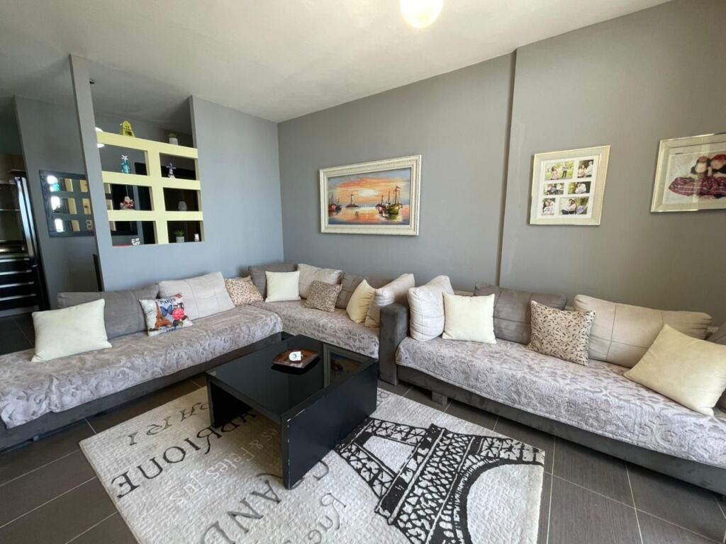 Shitet Apartament 2+1+3 ballkone me pamje deti
