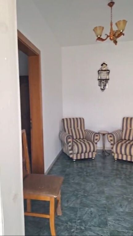 Qera | Shtëpi private 1 + 1 | Porcelan | 400 €/muaj