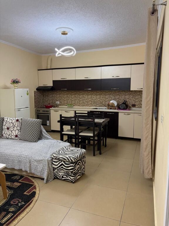 📍Jordan Misja Jepet Apartament 2+1 Me Qira